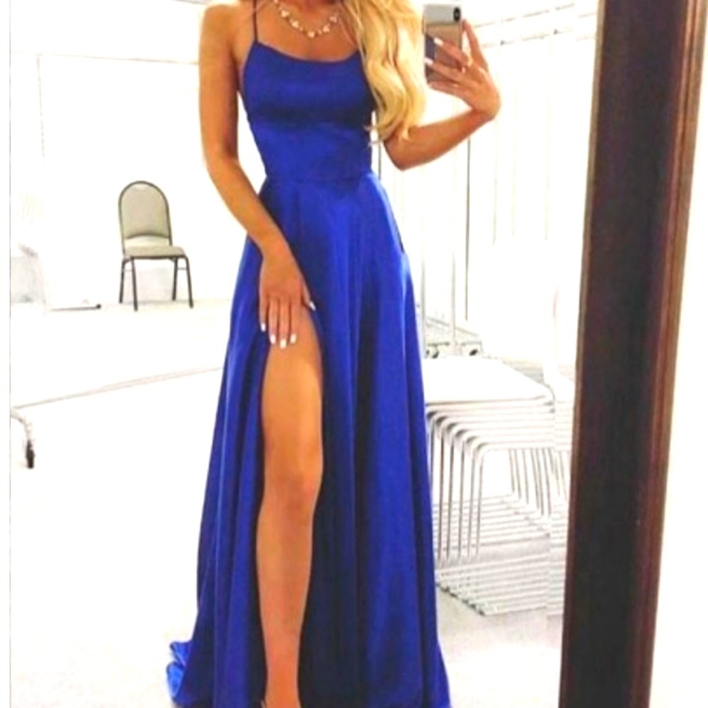 WINDSOR Royal Blue Prom Gown. Size Small